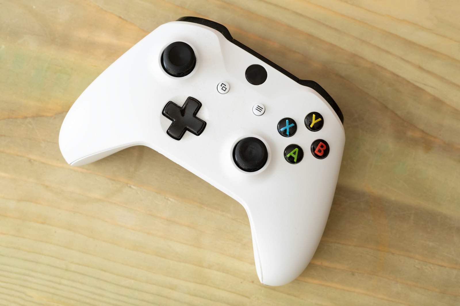 White xbox one game controller
