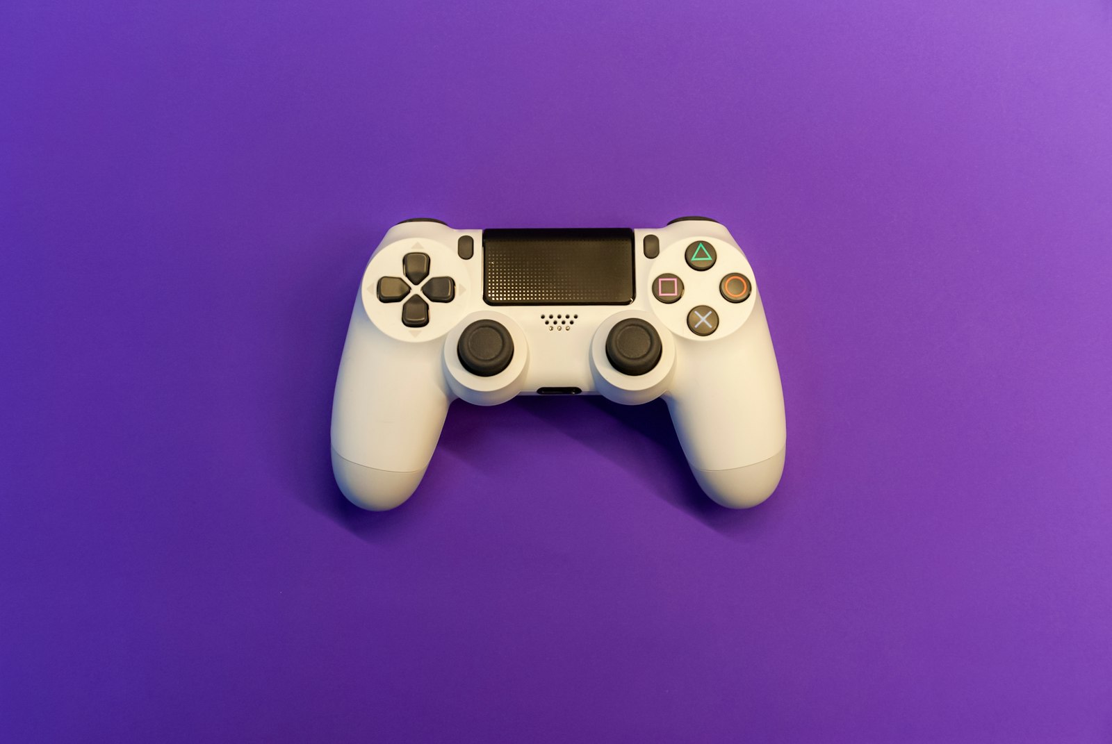 White sony ps 4 controller